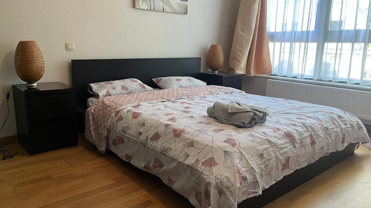 Apartament Duplex Tres Agreable Et Tres Calme Bruksela Zewnętrze zdjęcie